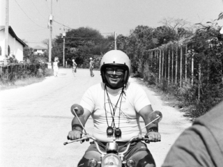 Cruising coach Harper