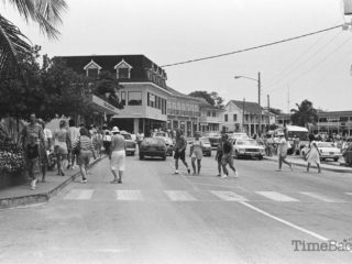 Street-crossing tourists