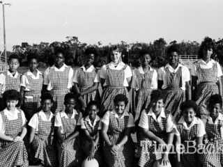 Girls Middle School netball 1988