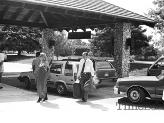 Owen Roberts International Airport, Cayman Airways, 1991