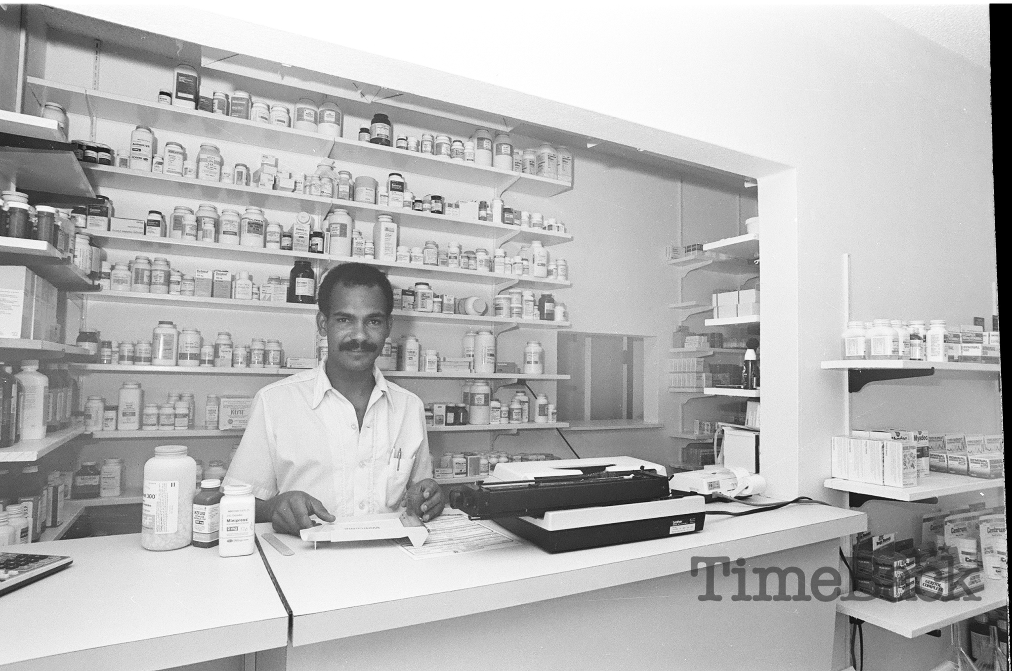 Donald Mclean, Medical Centre, 1985