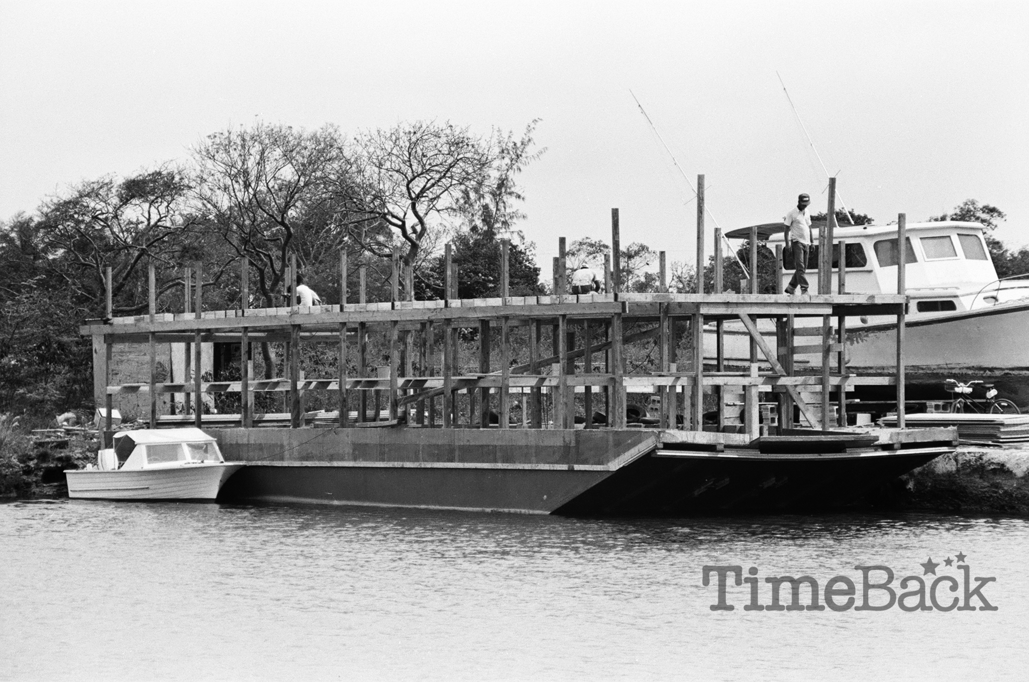 Pioneer one boat building, 1987